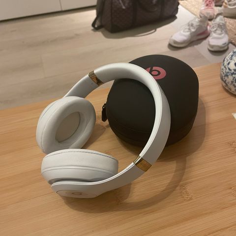 Beats studio 3