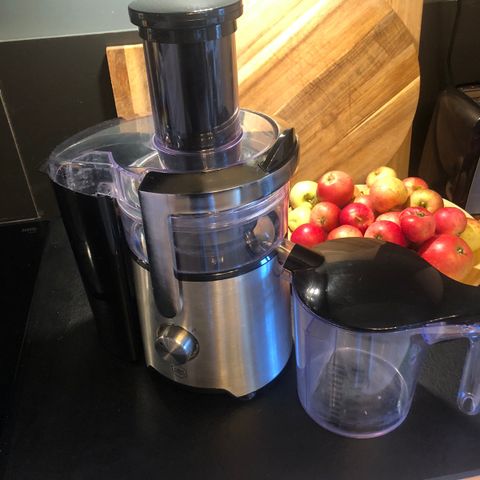 OBH  Nordica Juicer/ råsaftsentrifuge