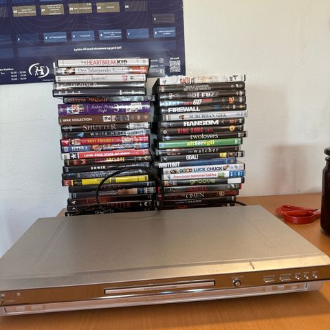 DVD-spiller + 44 DVD’er