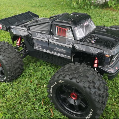 Arrma Outcast 8S EXB 1/5