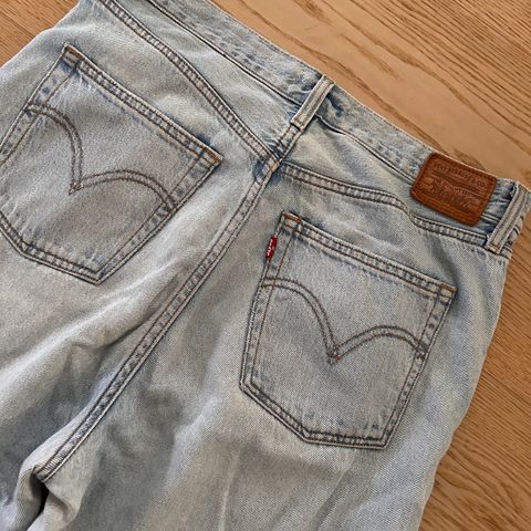 Levis Ribcage 31/29