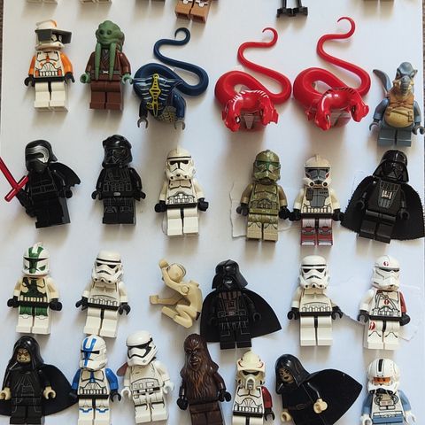 Lego Star Wars figurer og Ninjago slanger