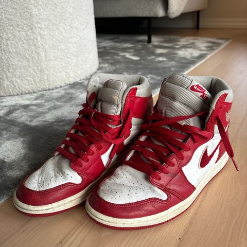 Jordan 1 mid