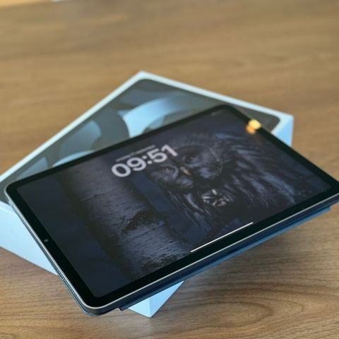 iPad Air 5 gen 2022 256GB (stellargrå)