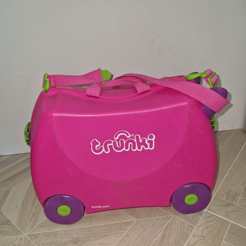 Rosa trunki