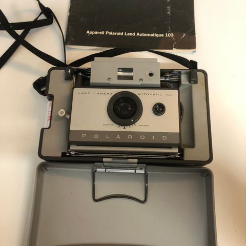 Polaroid 104