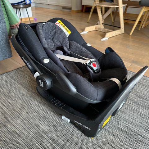 Maxi Cosi Pebble Pro + FamilyFix3 base inkl kvittering og bruksanvisning