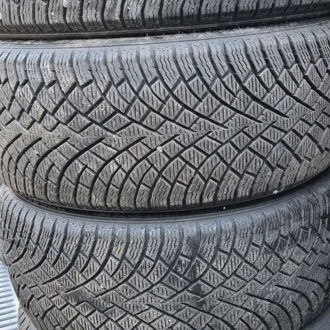 225/45R17 Nokian Hakkapeliitta R5 fra 2022