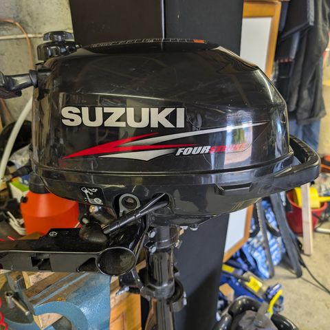 Suzuki 2,5