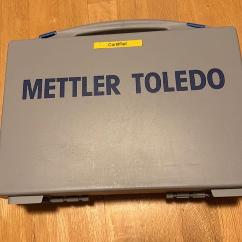 Mettler toledo LinSet og CertiRef koffert