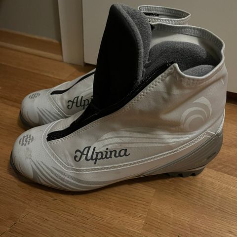 Alpina langrenn skisko til dame str. 40, modell Eve20s