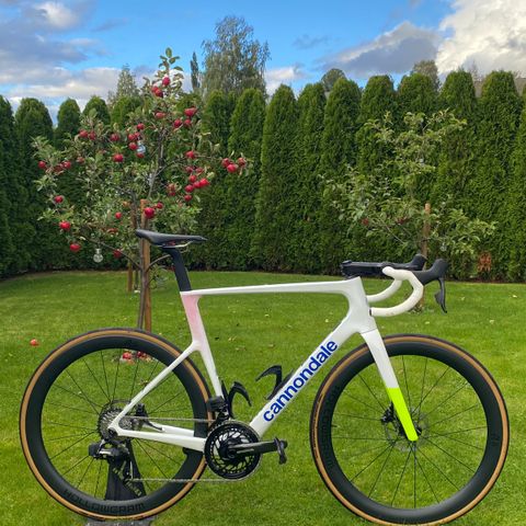 Veldig lite brukt Cannondale Supersix EVO 1