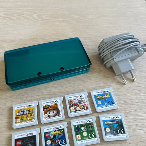 Nintendo 3DS Aqua Blue + 8 spill