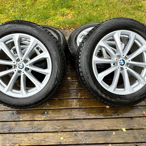 BMW X5 255/55R20 felger med vinterdekk