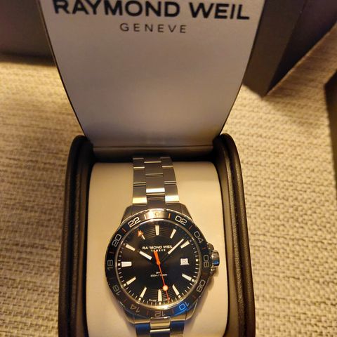 Raymond Weil