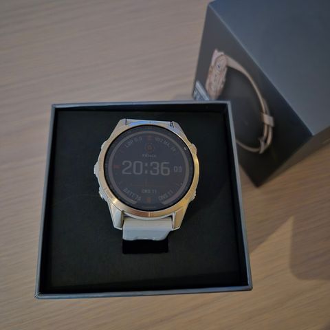 Garmin Fenix 7S sapphire solar cream gold/sand