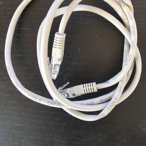 Nettverkskabel / CAT5 & CAT6 ethernet kabler / RJ45