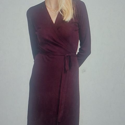 Jenny Skavlan & Pierre Robert wrap dress