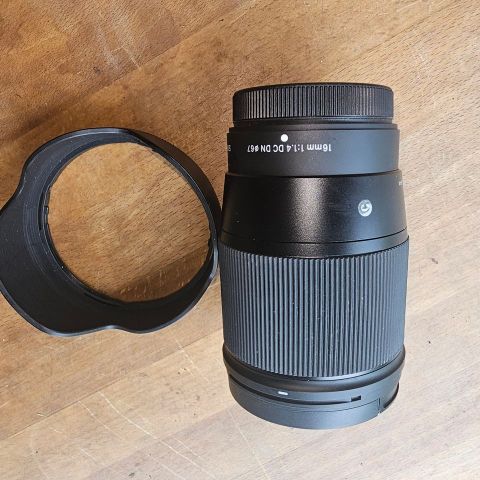 Sigma 16mm F1.4 Fujifilm x