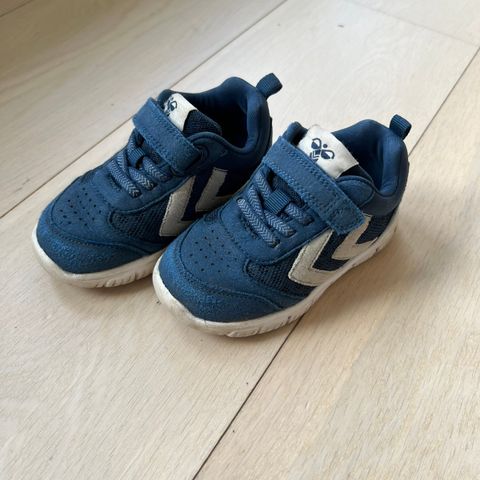 Hummel sneakers Str 23