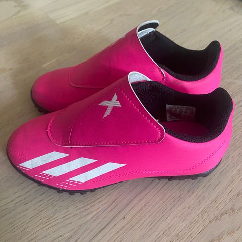 Adidas fotball sko Rosa str. 30