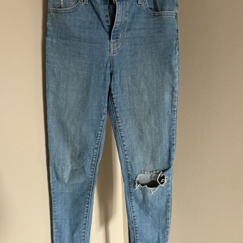 Levi’s High Rise Super Skinny