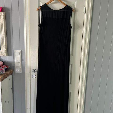 Stunning Ted Baker maxi dress in viscose Str 40