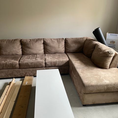 Brun sofa