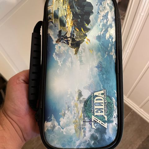 Legend of Zelda: Tears of the Kingdom Deluxe Travel Case/etui