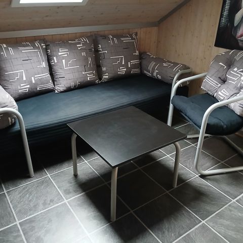 Sofa stol og bord