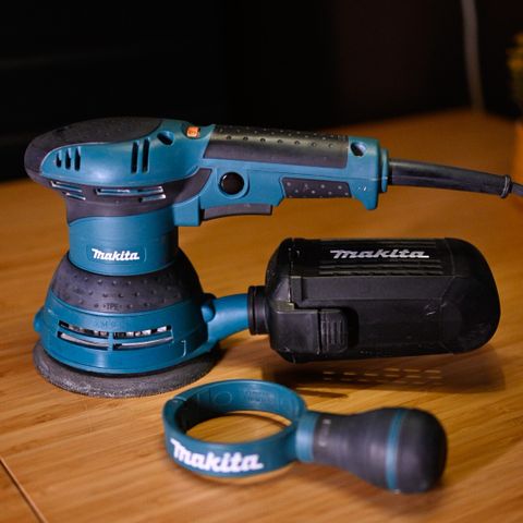 Makita eksentersliper 230v