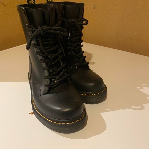 Dr martens støvler str 36