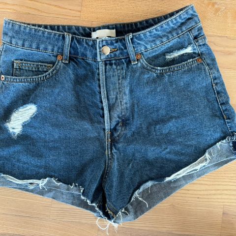 Jeansshorts fra H&M strl 40