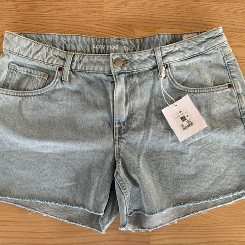 Ny shorts fra Never Denim strl L