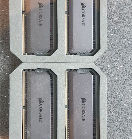 Corsair Dominator 32GB 3600MHz DDR4 Platinum RGB