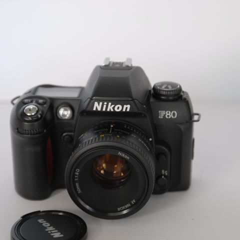 Nikon F 80 med 50/1.8