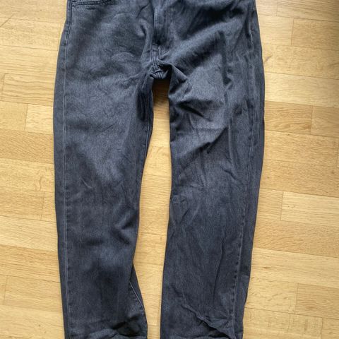 Levis 551 str 36/32-grå/sort