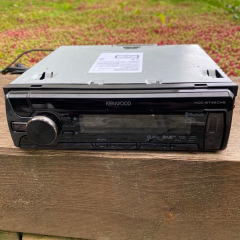 KENWOOD KDC-BT48DAB