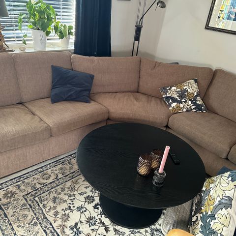 Beige hjørnesofa