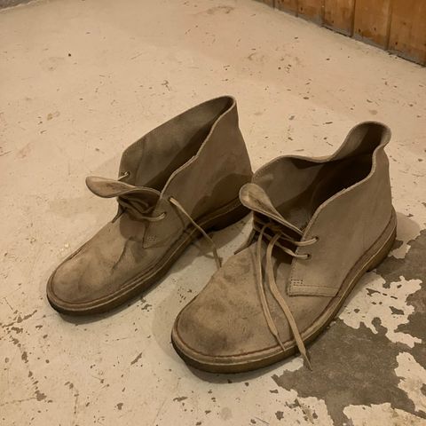 Clarks desert boots 42