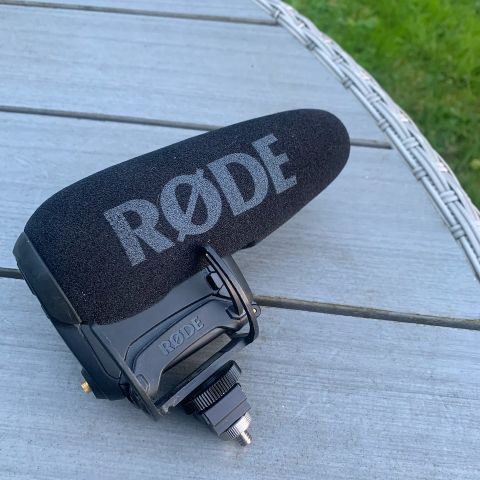 RØDE Videomic Pro+ Shotgun mikrofon