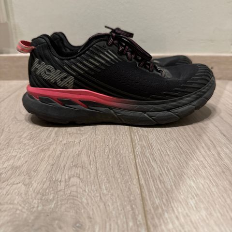 Hoka Clifton 5 i størrelse 38 2/3