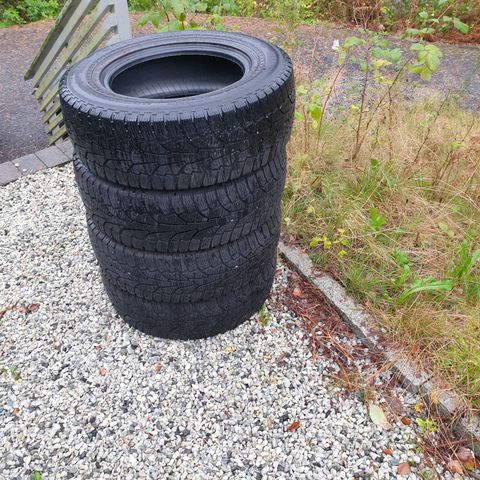 235/65R16C vinterdekk Mercedes sprinter