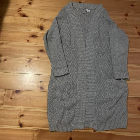 Nydelig varm lang zizzi cardigan