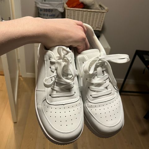 Russesko, Sneakers. Kun påprøvd.