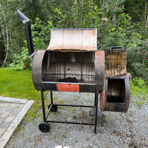 Smoker/Offset smoker/Grill