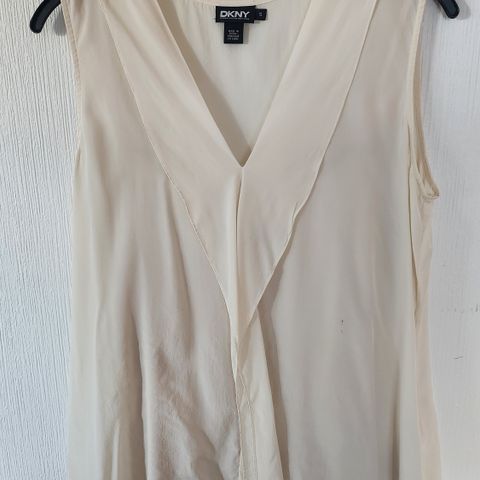 DKNY, Silke bluse med løs singlet