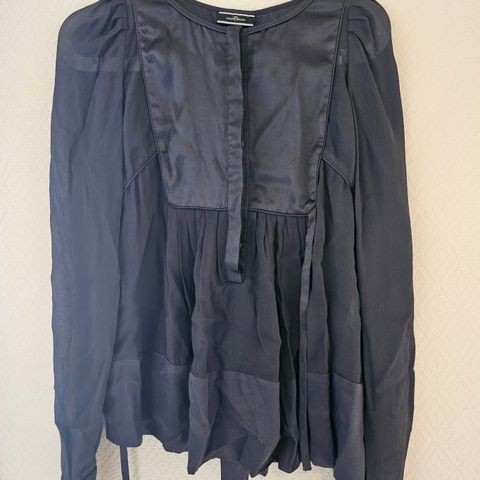 Vintage By Malene Birger bluse i str.34 i flotte grå nyanser