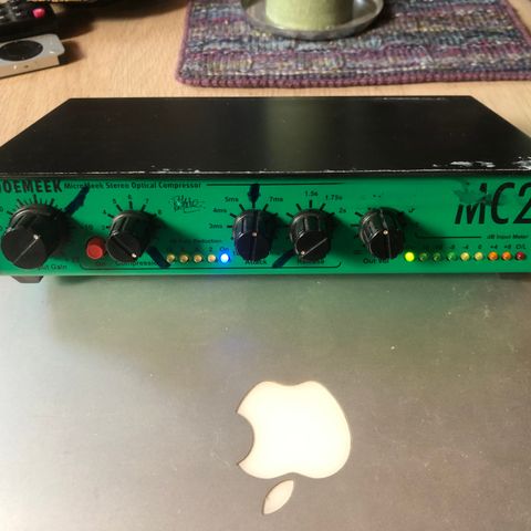 JoeMeek MC2 Optisk stereo compressor