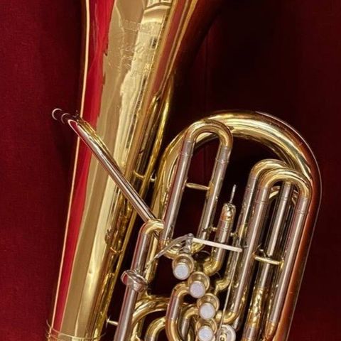 Yamaha Custom 822 F tuba